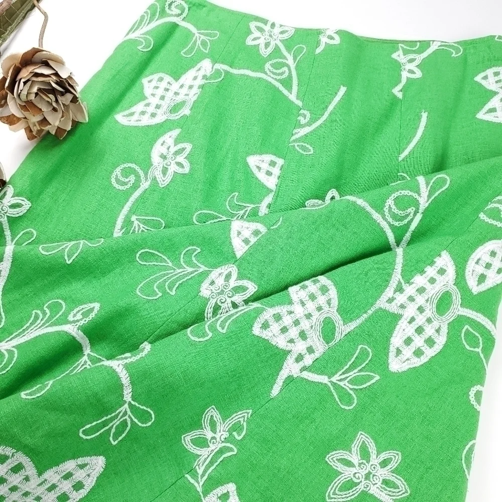 Molly & Maxx Green Wht Linen Embroidered Skirt 4